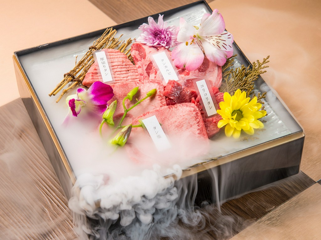 4種類のタンを食べ比べできる『タンの玉手箱』