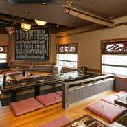 古木の温もりに囲まれて、しっとりとした大人のデート