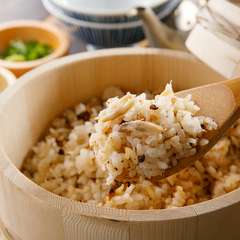 鯛の旨みがギュッと詰まった『羽釜で炊く鯛めし』