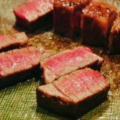 常にトップクラスの味わいと肉質の良さを誇る銘柄牛『神戸牛（A5ランク）　サーロイン　200g～』