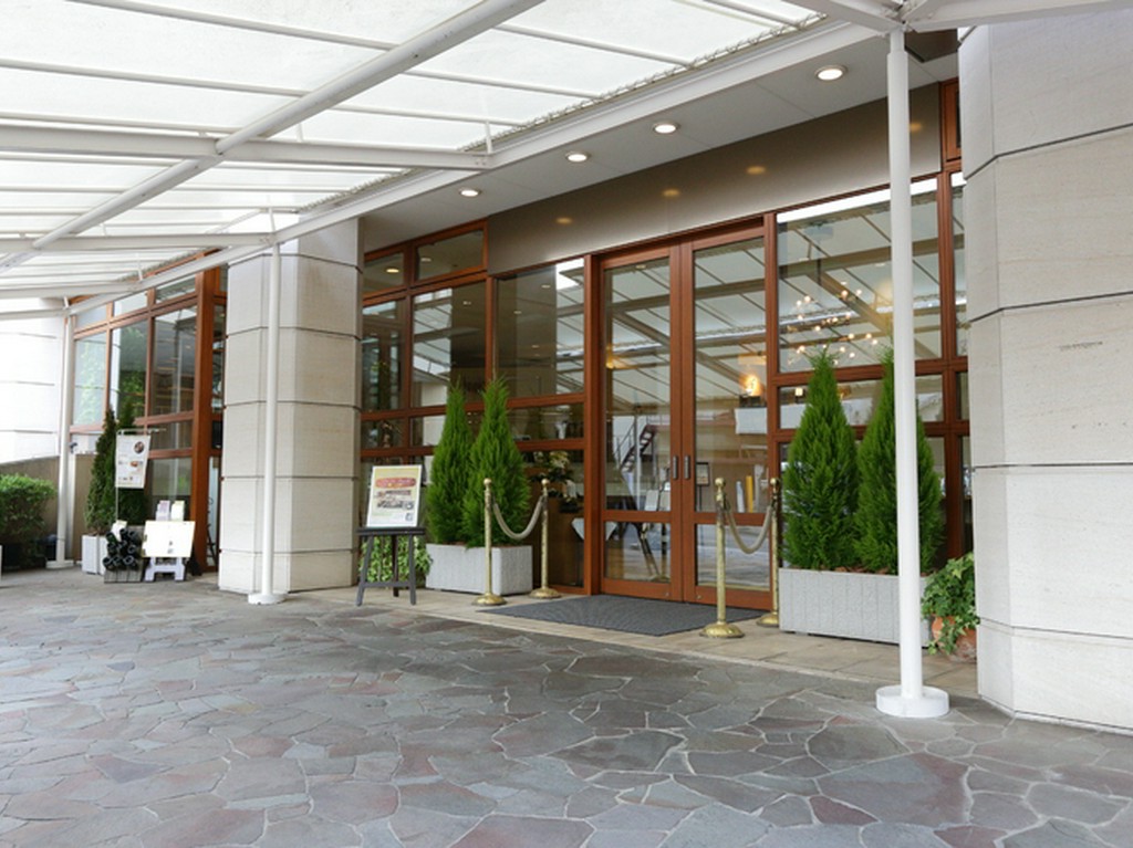 神楽坂の路地裏に佇む、まさに“隠れ家レストラン”