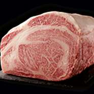 舌にのせれば、甘さ・柔らかさ・旨味の全てが味わえます。
ステーキ200g程度／4950円（税込）