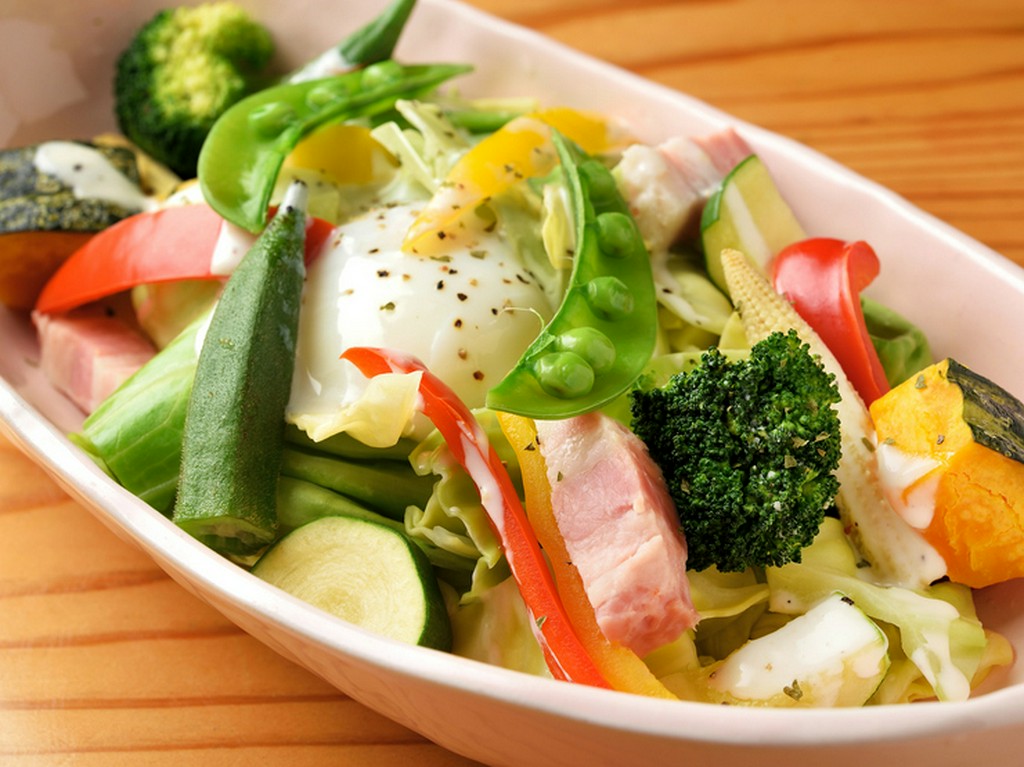 旬の野菜を味わえる人気のメニュー