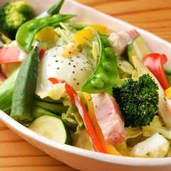 旬の野菜を味わえる人気のメニュー
