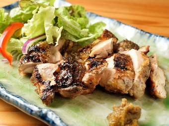 全８品のお料理。
結庵を知っていただく基本のコース。
じっくりゆったり仲間と腰を落ち着けて。