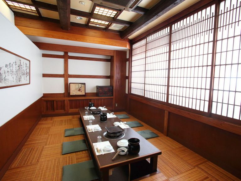 落ち着きある完全個室で顔合わせ