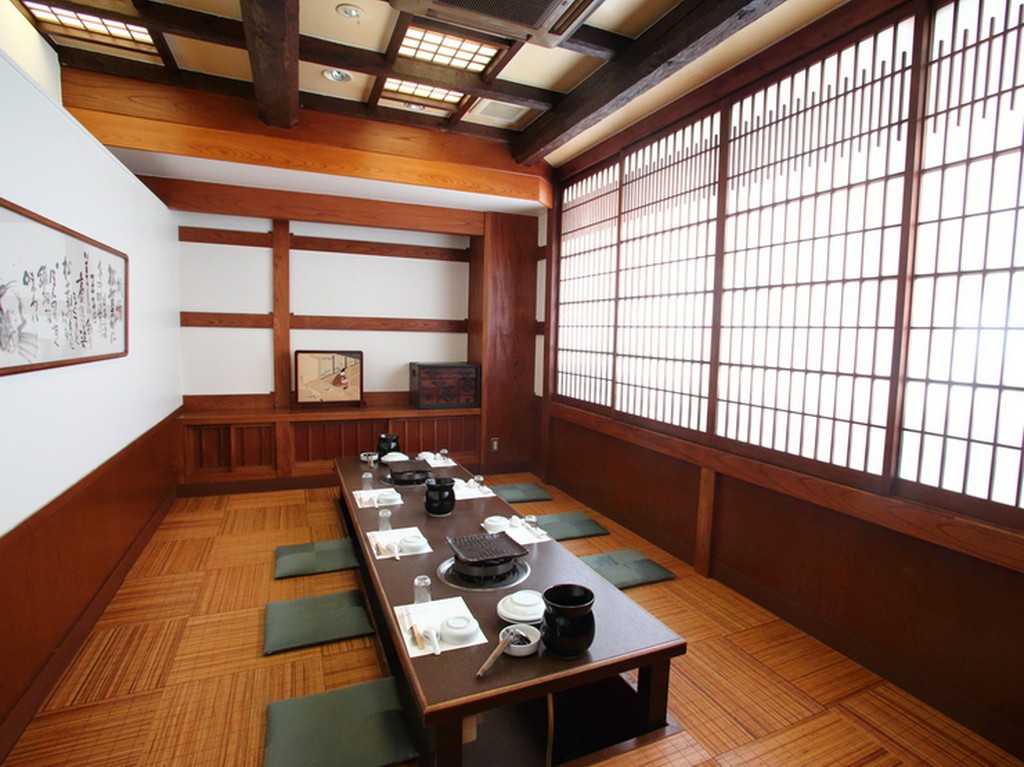 落ち着きある完全個室で顔合わせ