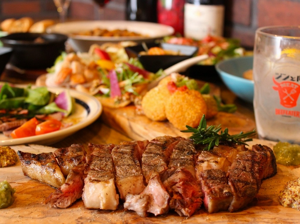 2時間飲み放題付！イチオシは何と言ってもメインの熟成肉グリルステーキ！
