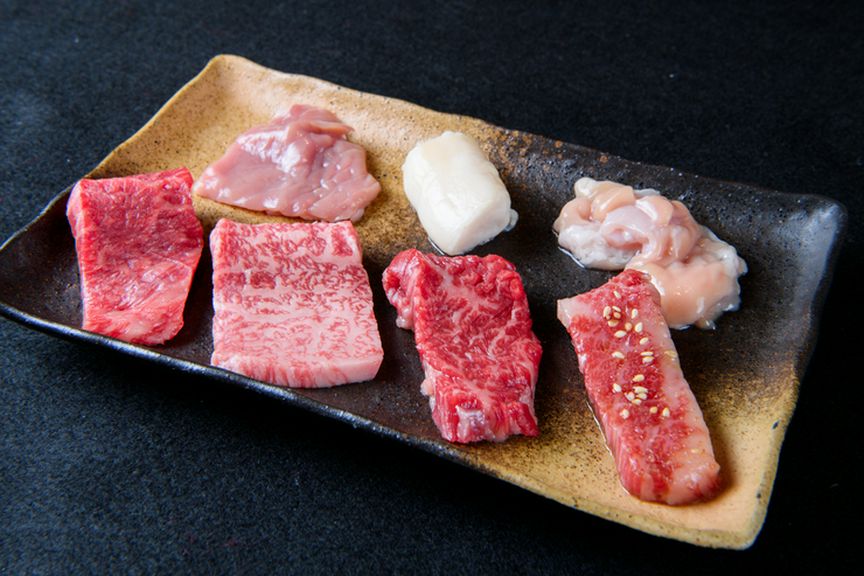 上質な黒毛和牛を食べ比べ。こだわりの肉が味わえる