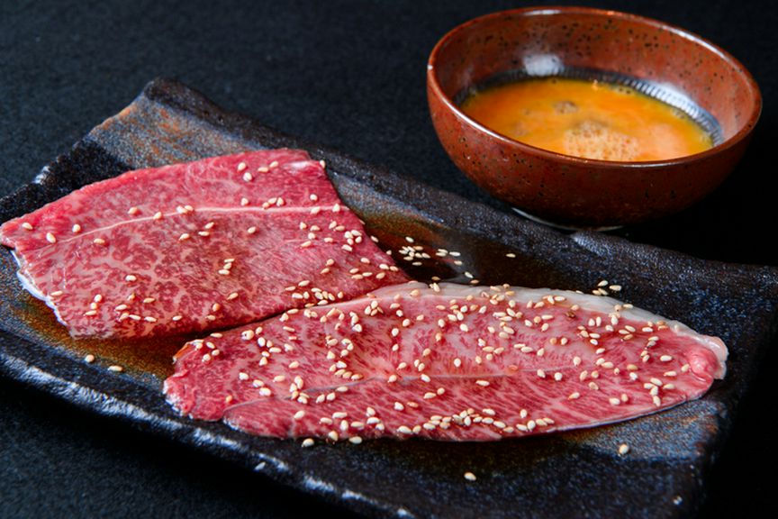 上質な肉を存分に満喫『黒毛和牛焼きすき』