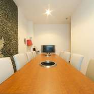 大小さまざまな個室をご用意いたしました
ごゆっくりとお過ごしください