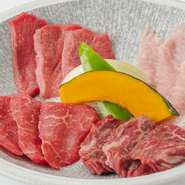お肉4種のボリュームランチ！
［カルビ・サガリ・牛タン＋ホルモン or トントロ］