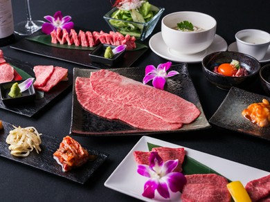 落ち着いた個室のふらの和牛専門店