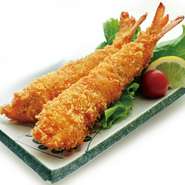 ぷりぷり食感に魅了される『天然特大えびふらい』