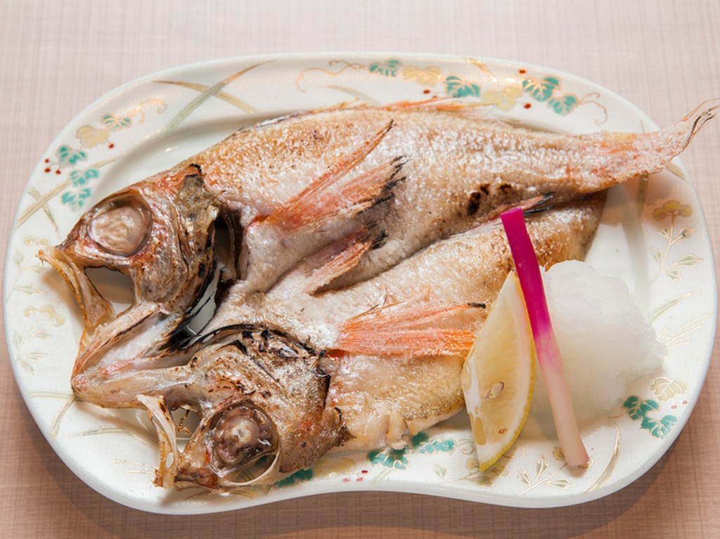 素材の旨みをじっくり味わえる『のどぐろの塩焼き』