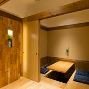 2名様～8名様までは、完全個室でご案内可能です。
部屋代などの追加料金は一切いただいておりません。