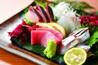 全国各地より新鮮素材を取り寄せております

