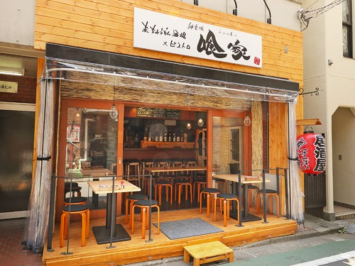 飯田橋駅から徒歩3分。オープンで入りやすいお店