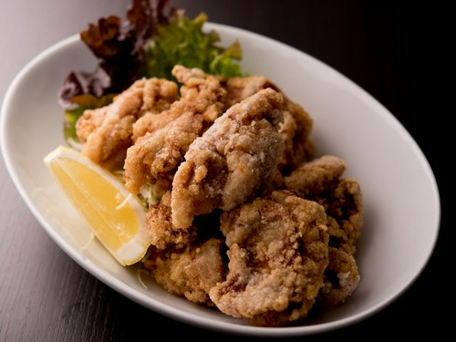 居酒屋の定番メニュー！『鶏の唐揚げ』
