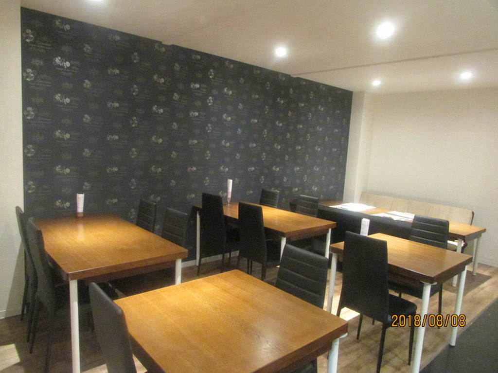 パーティーには、贅沢尽くしの逸品で光り輝く演出を