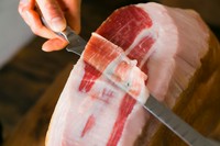 スペイン=トレベレス産の長期熟成生ハム