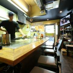 鉄板の熱気と同じくらい盛り上がる！　仲間との野球観戦