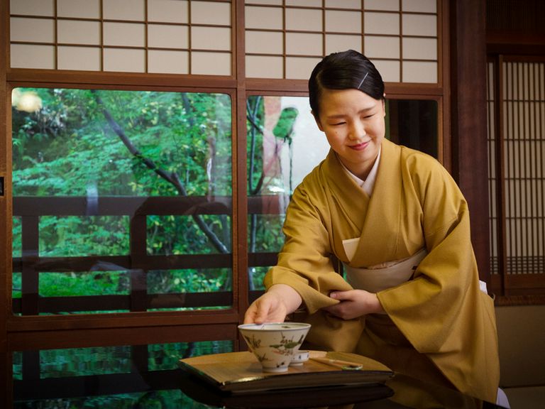 仲居さんによる、決め細やかなサービス