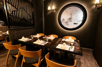 点心4種と名物の麻婆豆腐や中国銘茶を組み合わせたコースです。中国銘茶で午後のひと時をお楽しみ下さい。