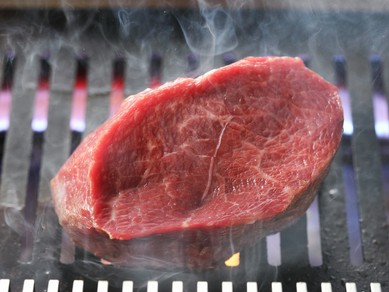 研究を重ねたドライエイジングによる“熟成和牛”