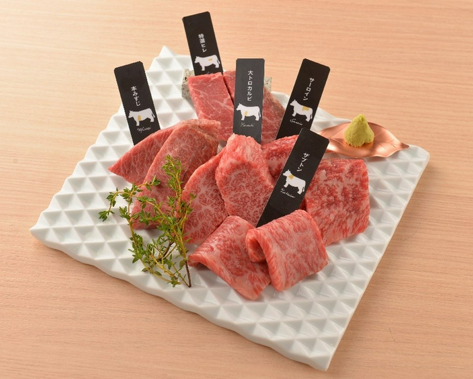 贅沢な味わいを堪能できる『最高級熟成和牛5種盛り合わせ』