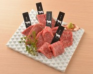 贅沢な味わいを堪能できる『最高級熟成和牛5種盛り合わせ』