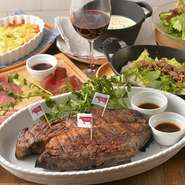 お店で厳選した熟成和牛肉を堪能できるコース♪
前菜からメインまでしっかりとボリュームがあり大変お得になっていますので初めてのお客様、ご宴会を考えているお客様には特におすすめできます♪♪