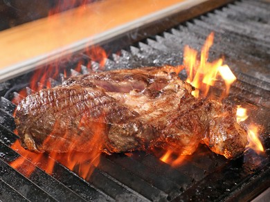 研究を重ねたドライエイジングによる“熟成和牛”