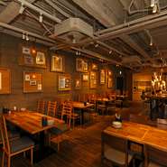 ご家族のお祝い、記念日などにもよくご利用頂いております。ナチュラルで温かみのある店内で、楽しくお食事を。ご家族との素敵な時間をお過ごしください。