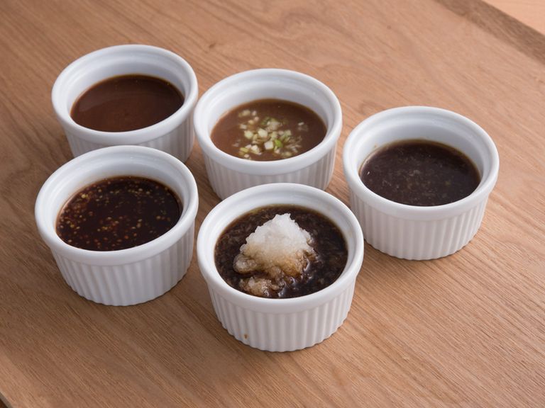 ソース(和風オニオン・デミグラス・イタリアントマト・おろしポン酢・濃厚スタミナ)