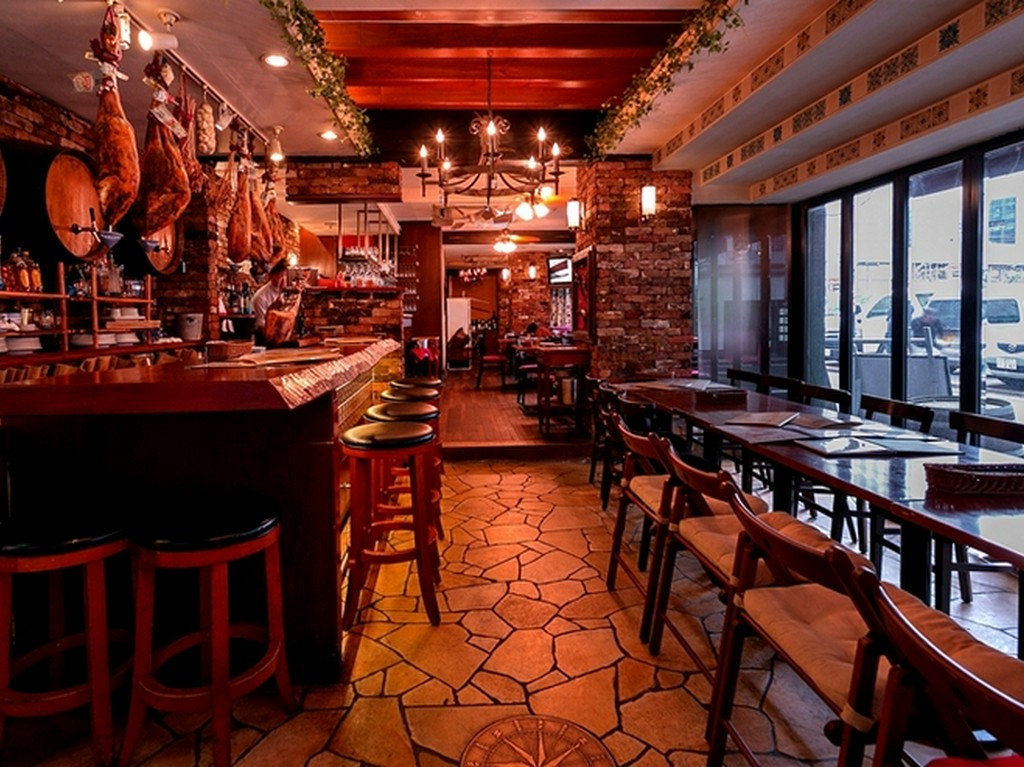 大切な人たちと楽しめるフラットな空間づくり