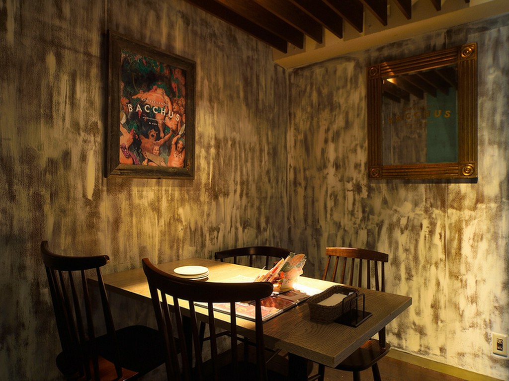 たっぷり2.5時間飲み放題付き！BACCHUSの女子会コース