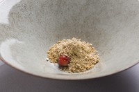 食べればしっかりフレンチの一品と納得する『フォアグラ リンゴ』