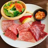 お祝い事や、お客様との接待等にお薦め
上質な和牛だけの特別セットです。