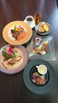 小さな季節野菜のスープと一口オードヴル
本日の魚料理
沖縄県琉香豚肩ロースのステーキ
温野菜 彩りサラダ パン
フェールアンヌー特製デザート
コーヒー又はアップルティー
