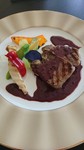小さなスープと一口オードヴル
魚介類のグリル又は
仔牛のタンのやわらか煮 赤ワインソース
温野菜 彩りサラダ パン
フェールアンヌー特製デザート
コーヒー又はアップルティー
