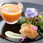 ※ご予算に応じて特別にメニューを作成いたします。
スタッフまでご相談ください。