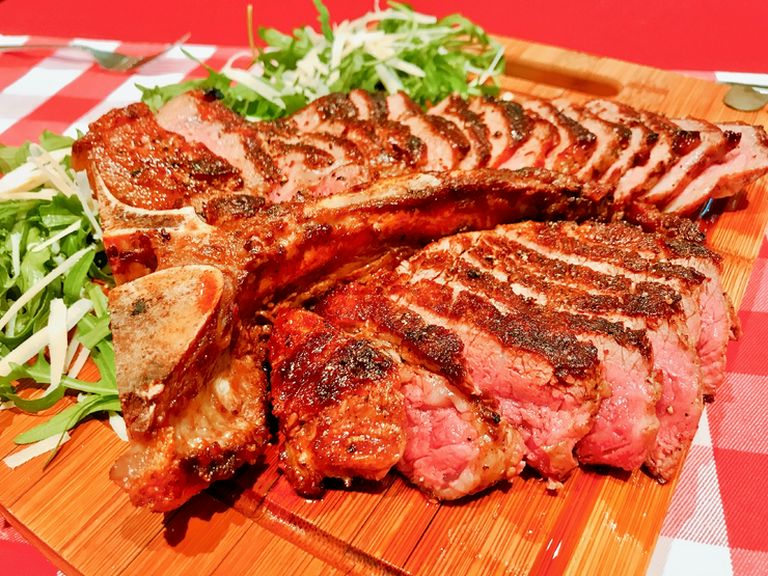 こだわりのティーボーンステーキ