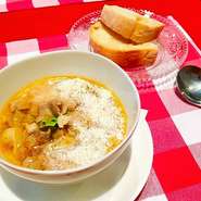 ドン・ジョバンニの名物。メディチ家の時代から400年続くレシピ。
優しいマンマの味わい。