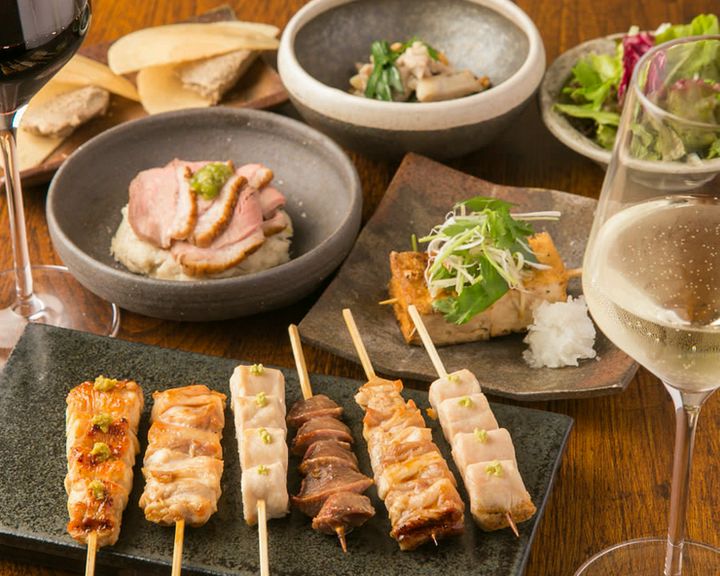 当店の名物・炭火焼鳥を多種お楽しみいただける串コースです。