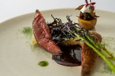 シェフが腕によりをかえた全9品のフルコース。
厳選された地場食材を使用した那須ならではのフレンチです。