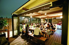 クーポン利用で5300円！　完全プライベート空間で特別なひとときを！　120分飲み放題付き
