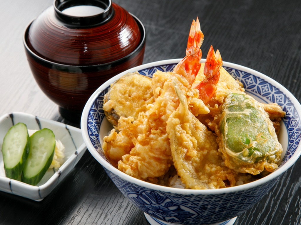 職人技が詰まった厳選素材の天ぷらが楽しめる逸品『天丼　上』