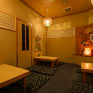 和の趣を大切にした空間は、接待や大切な方との会食にもお誂え向き。少人数向けの和風会席料理がおすすめです。石川県のこだわり食材が盛りだくさんで、県外からのお客様をおもてなししたい時にも重宝します。