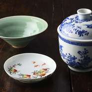 料理との相性を考えながら、自ら選んだ器